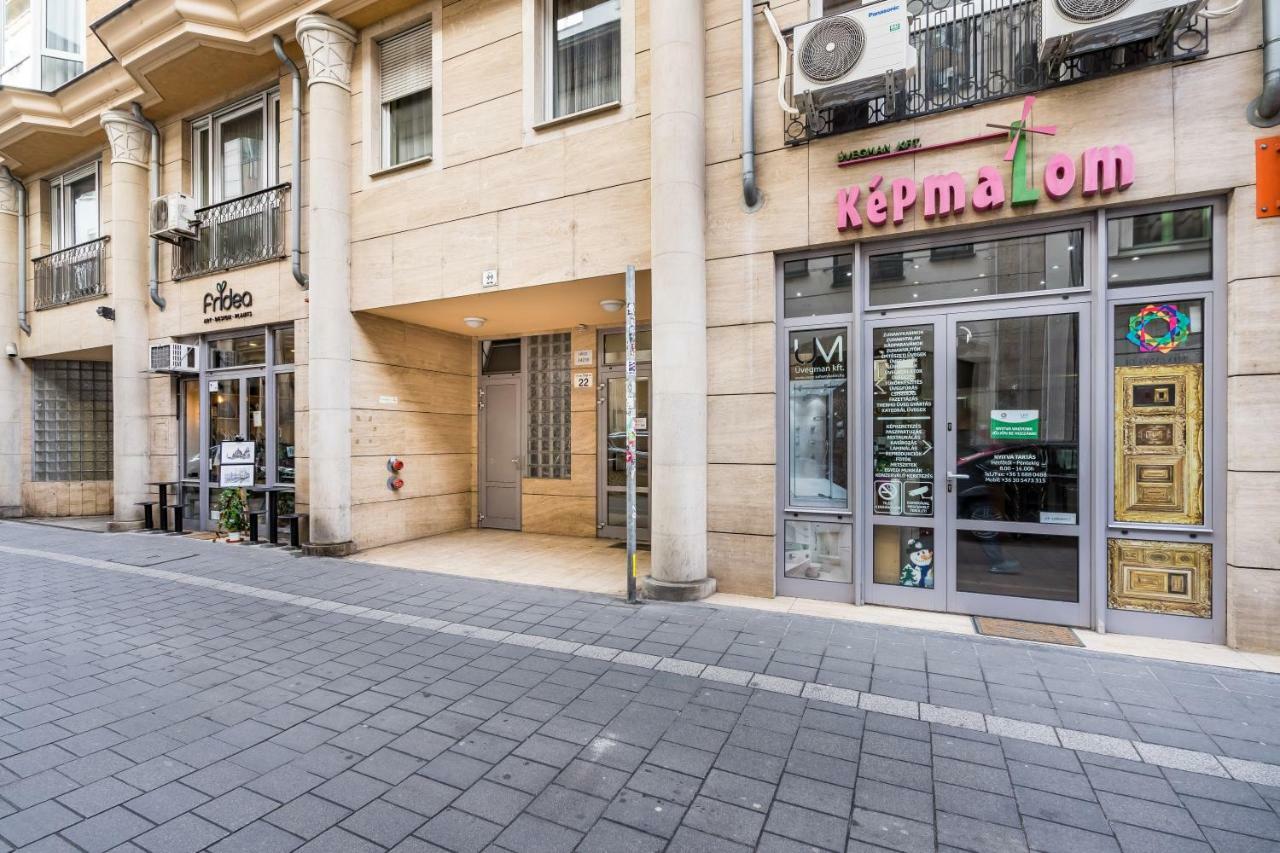 شقة Bpr Vivid Downtown Vibe With Balcony بودابست المظهر الخارجي الصورة
