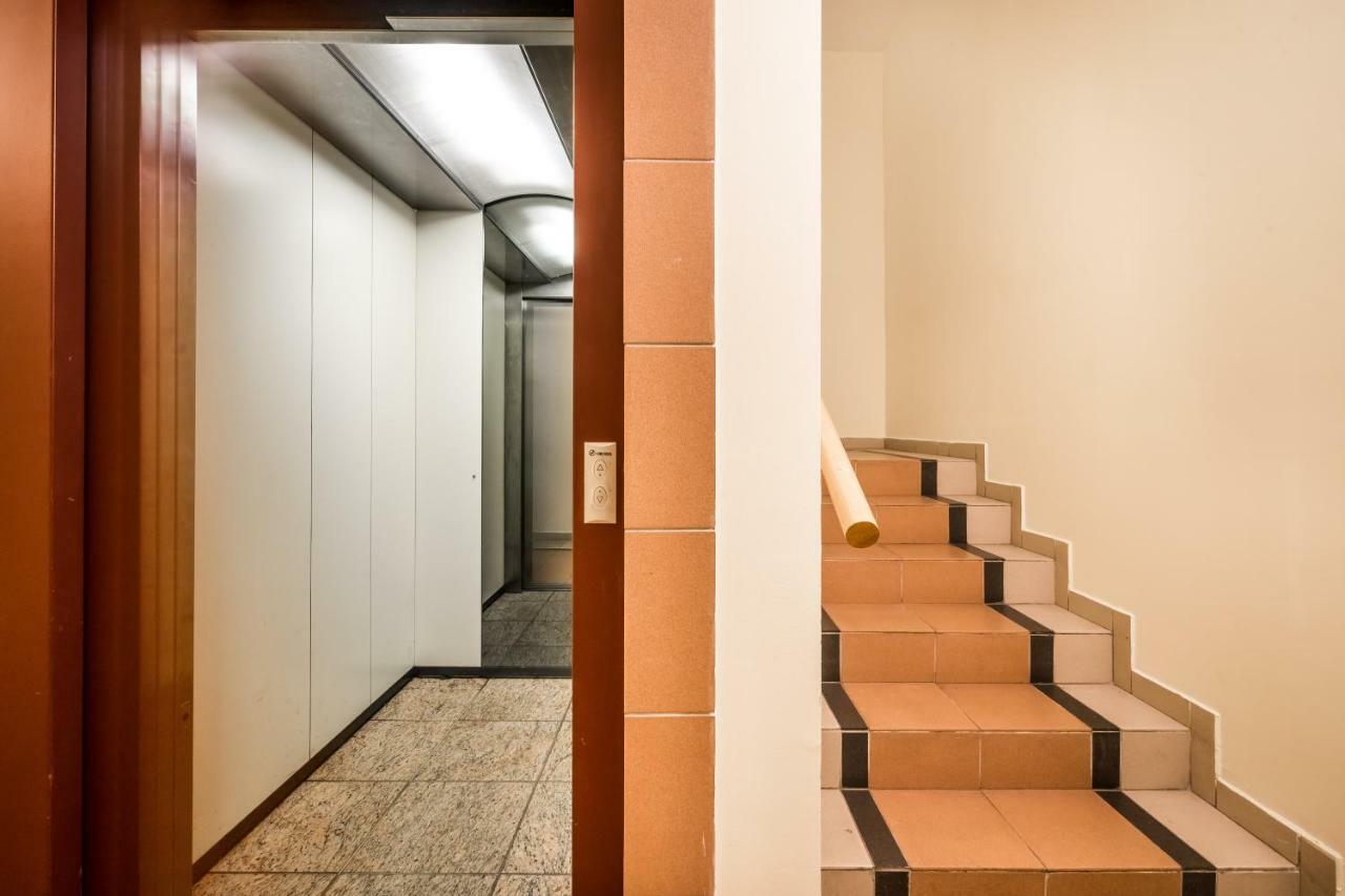 شقة Bpr Vivid Downtown Vibe With Balcony بودابست المظهر الخارجي الصورة